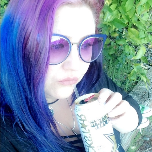 Meet your Posher, Jessie - Picture 6 of 8